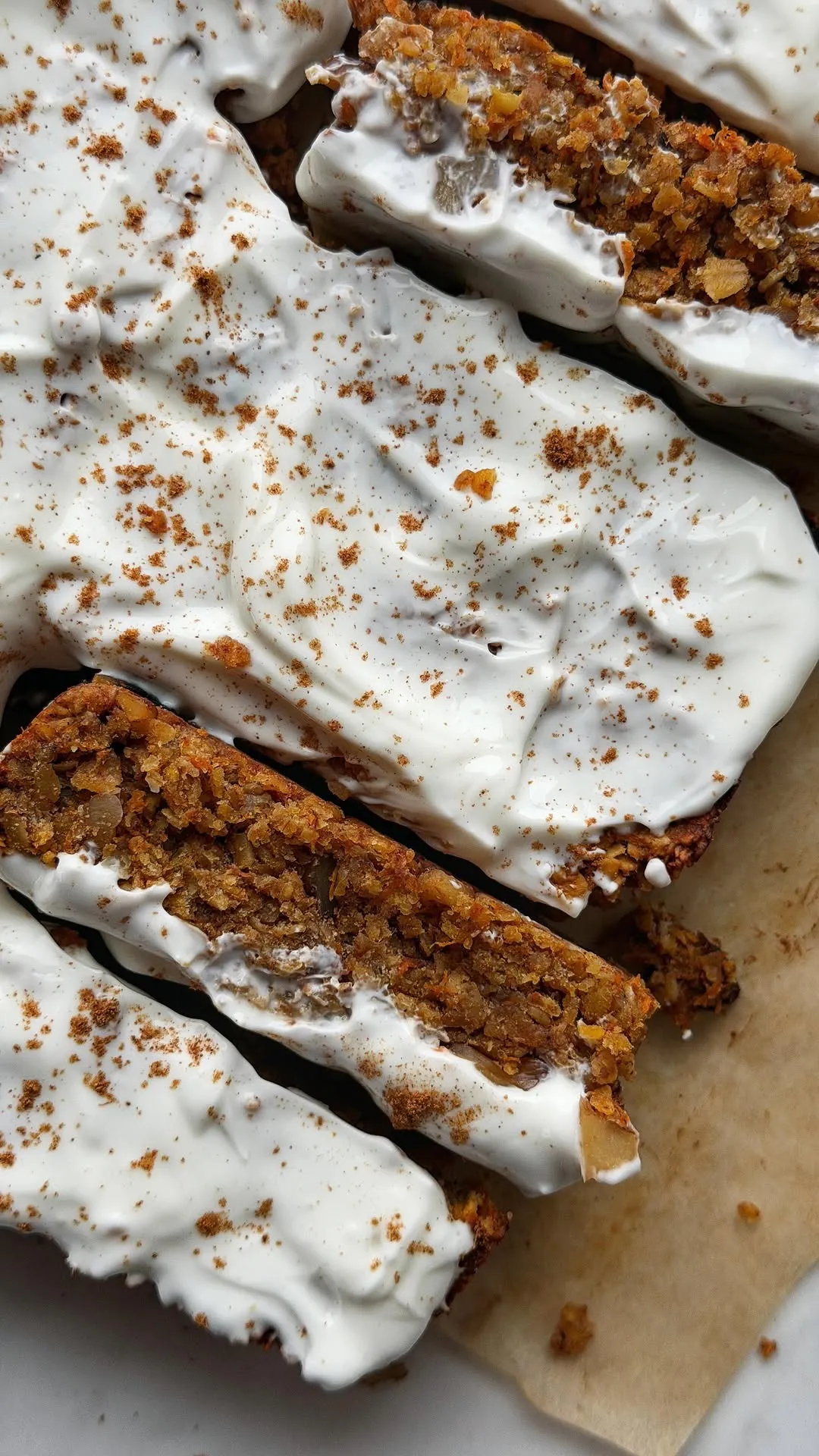 Carrot Cake Oat Bars